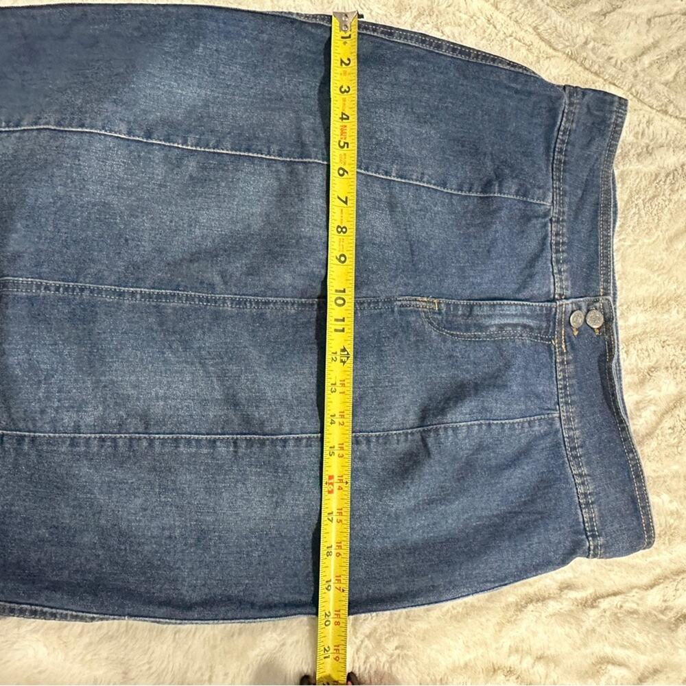 One 5 One Size L Classic Blue Jean Skirt KneeLength Stretch Denim BusinessCasual - Picture 8 of 10